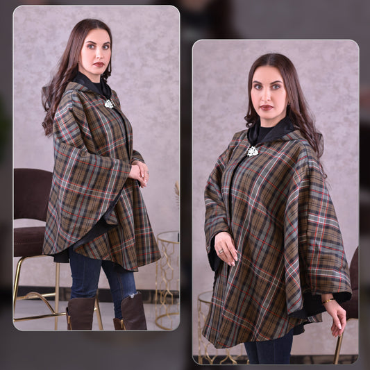 Women’s Cape in Scottish National Weathered Tartan